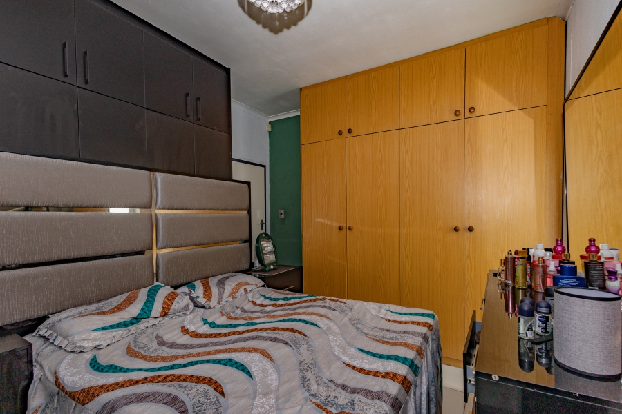 5 Bedroom Property for Sale in Vasco Estate Western Cape